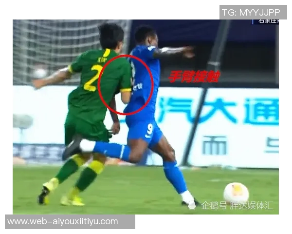 内托禁区内摔倒未获判罚C罗射门稍稍偏出引发争议 内托禁区内摔倒未获判罚C罗射门稍稍偏出引发争议