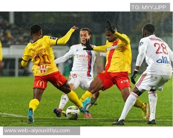 法甲前瞻:朗斯力争击败南特雷恩全力挑战大巴黎 法甲前瞻:朗斯力争击败南特雷恩全力挑战大巴黎