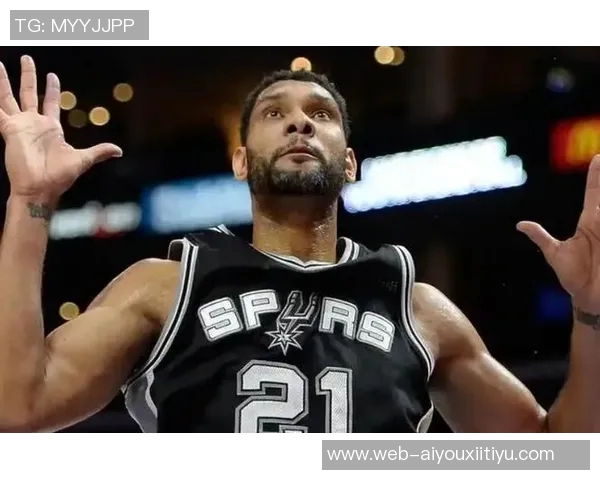 比尔西蒙斯称邓肯历史地位超科比是最被低估的篮球巨星 比尔西蒙斯称邓肯历史地位超科比是最被低估的篮球巨星